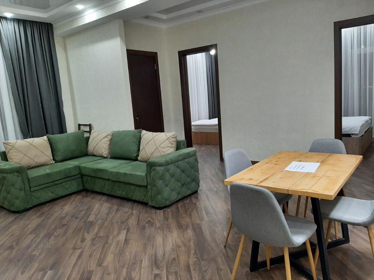 Vazi Aparthotel Tbilisi Exteriör bild