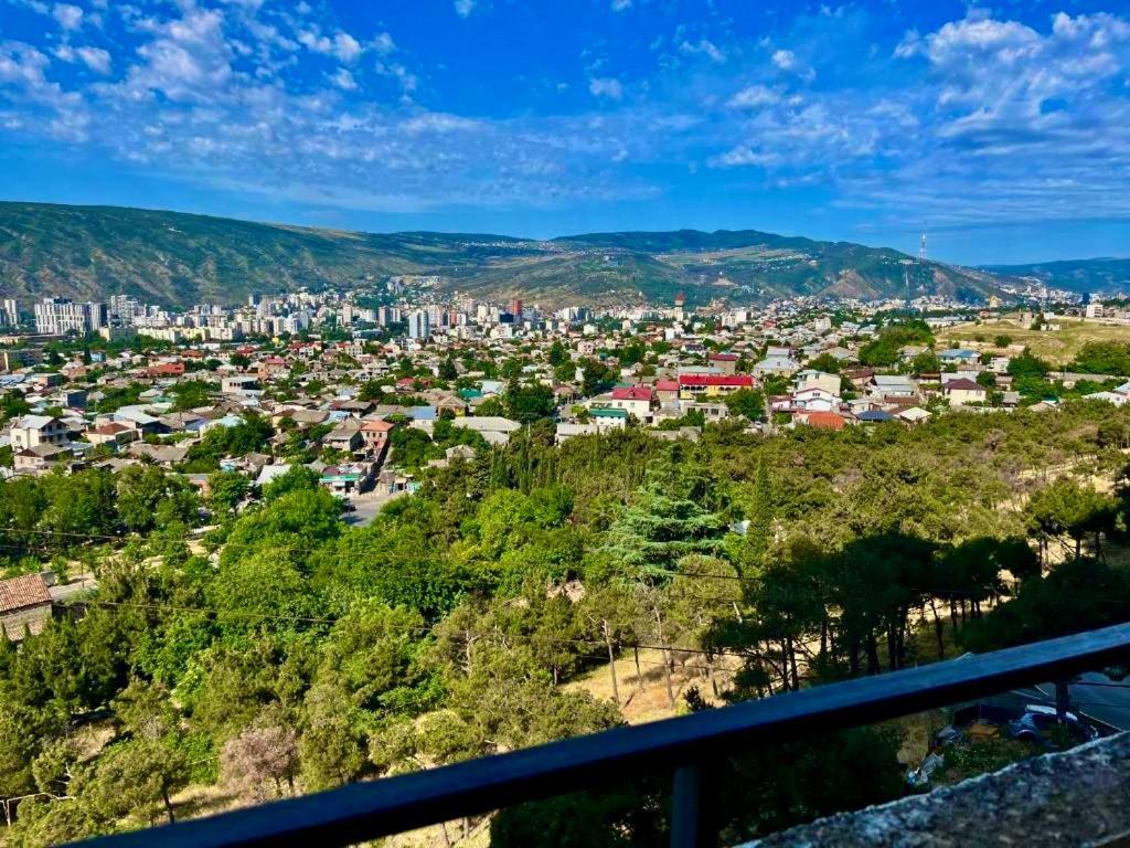 Vazi Aparthotel Tbilisi Exteriör bild