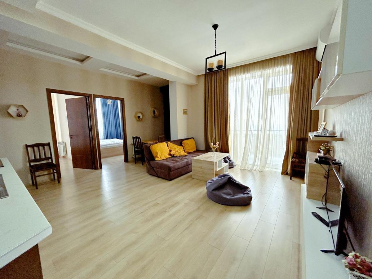 Vazi Aparthotel Tbilisi Exteriör bild