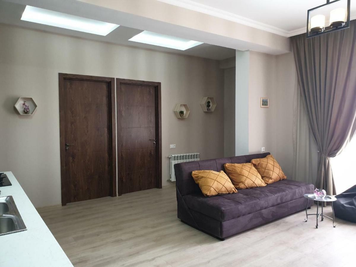 Vazi Aparthotel Tbilisi Exteriör bild